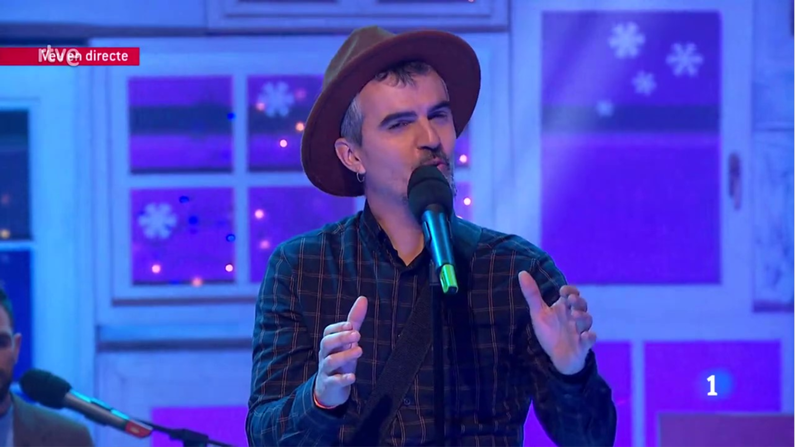 En la Nit de Reis Xiula interpreta 'Descontrol'