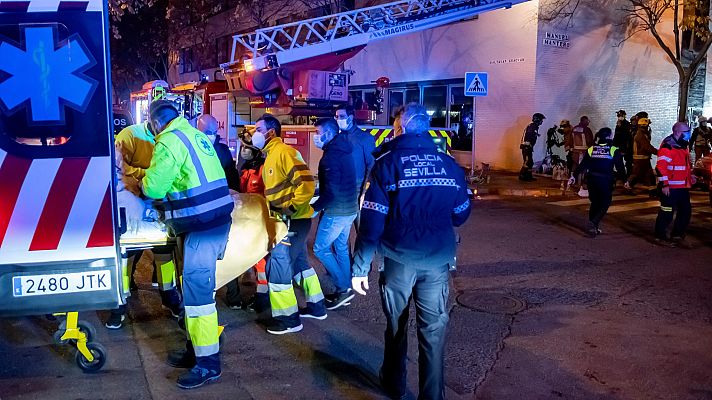 Informativo 24h - Una anciana muerta y cinco heridos graves tras un incendio en una residencia de Sevilla