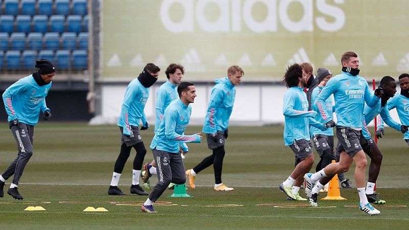 Zidane no dirigió el entrenamiento del Madrid a la espera de los resultados de una PCR