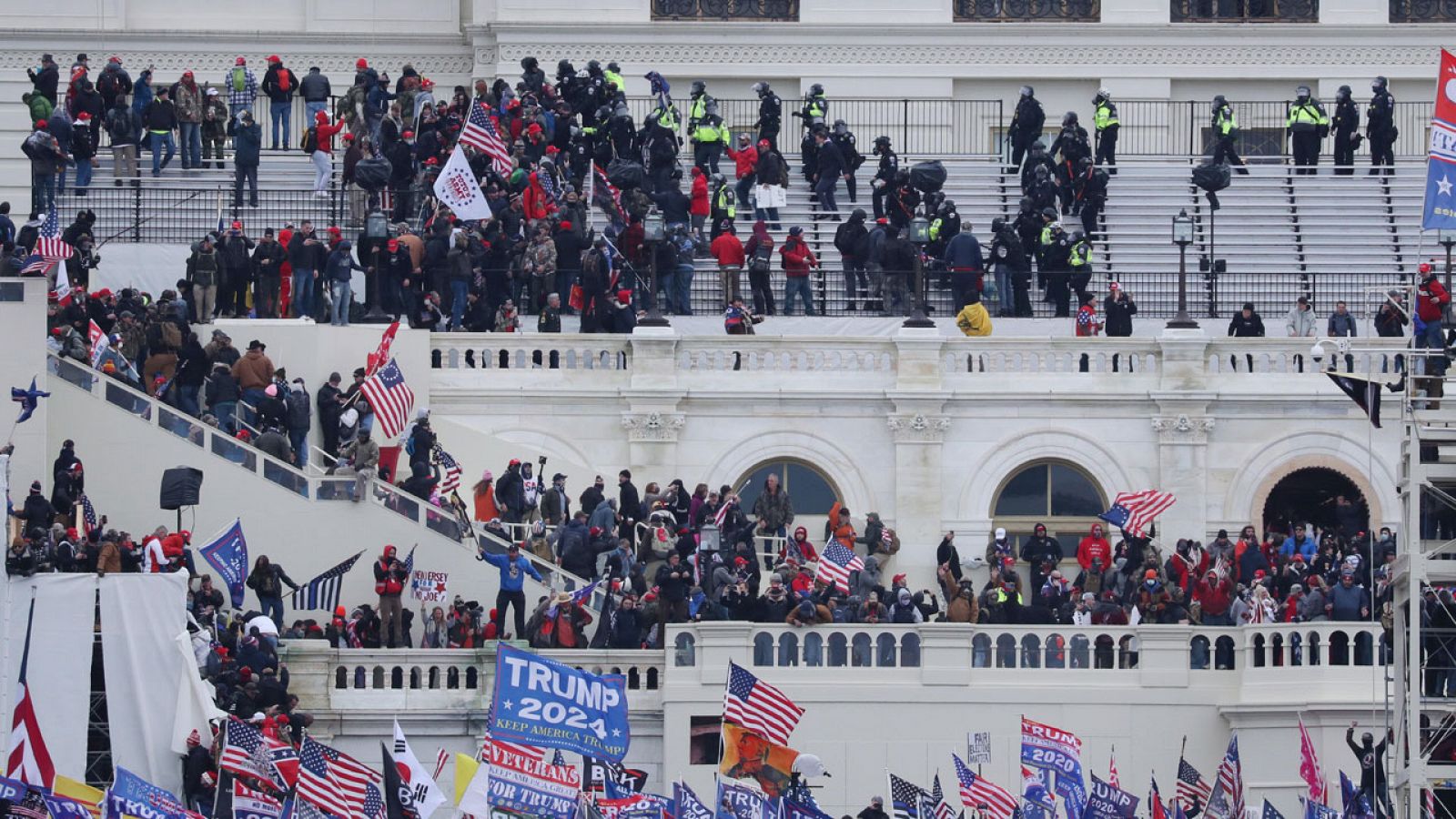 Asalto al Capitolio: "las redes sociales llevaban hablando días de la reuniíon. Se podía intuir algo"