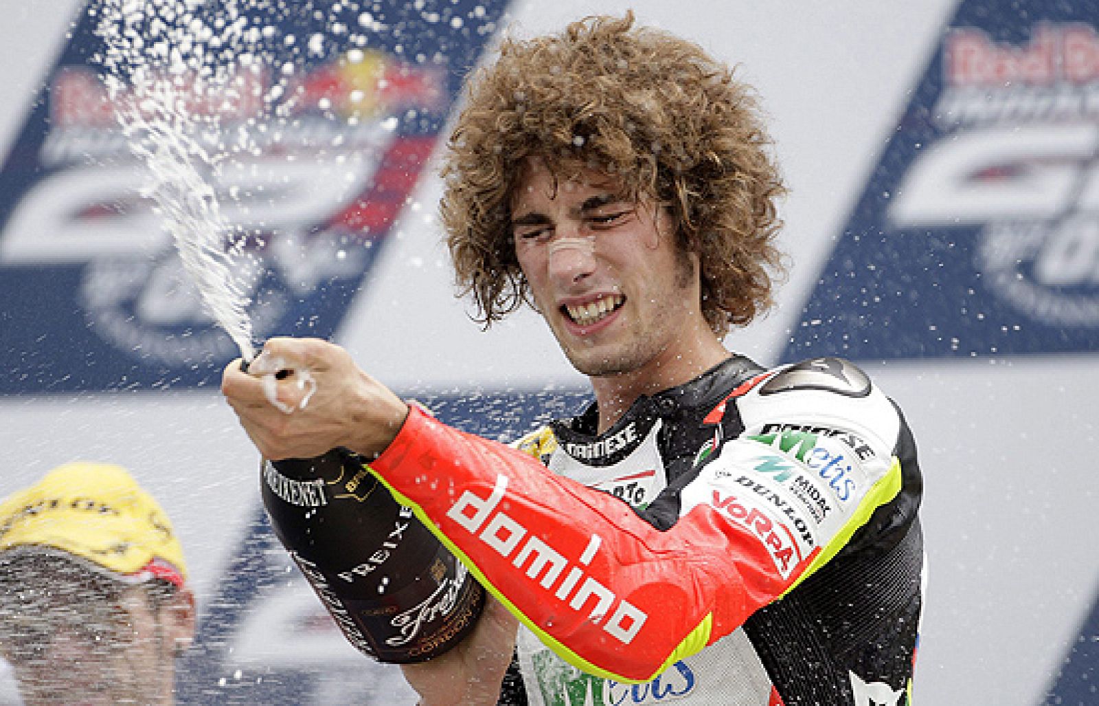 Carrera íntegra de la categoría de 250 cc disputada en el G.P. de Indianápolis (30/08/09).