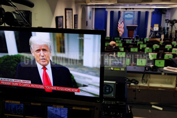 Las cosas claras - Las redes sociales silencian a Trump por incumplir sus normas