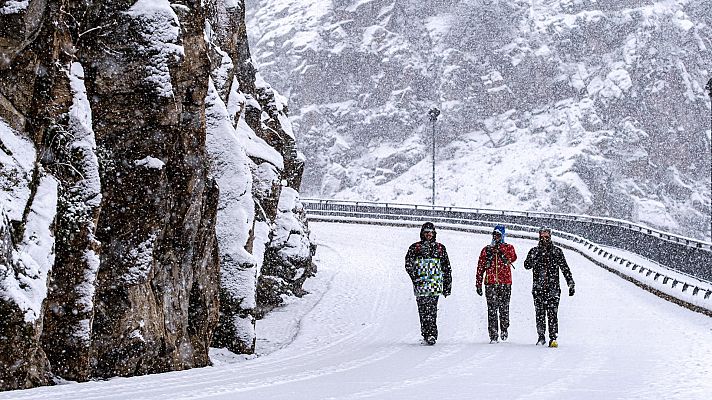 Informativo 24h - Toledo pide ayuda a la UME ante la fuerte nevada: "La situación es preocupante"
