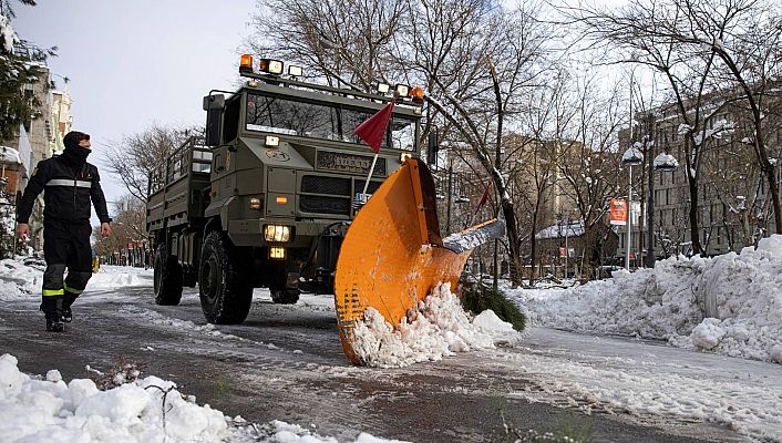 Informativo 24h - Barajas sigue cerrado y no hay trenes con destino y salida Madrid