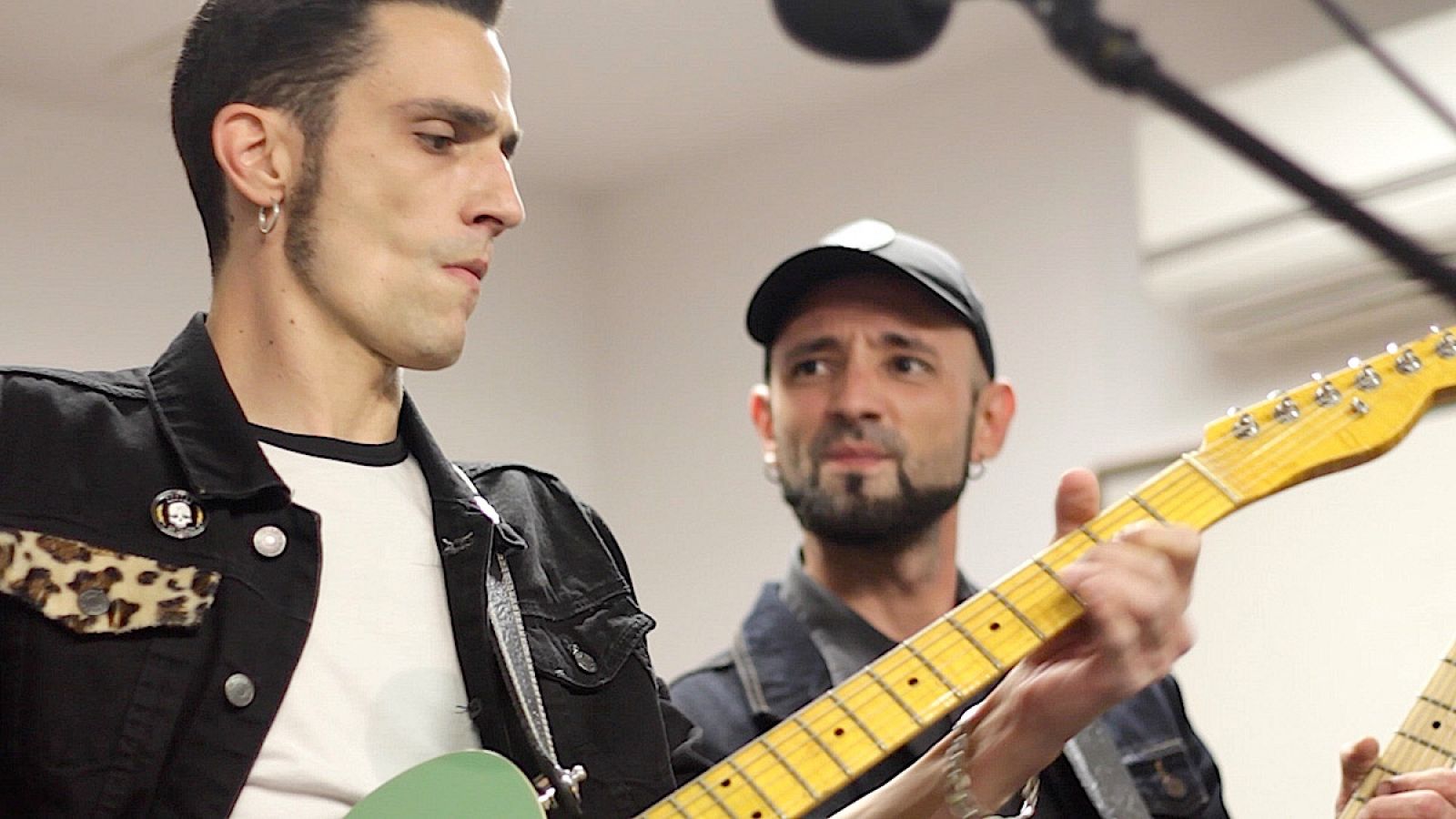 Backline - Desvariados, rock callejero - Ver ahora