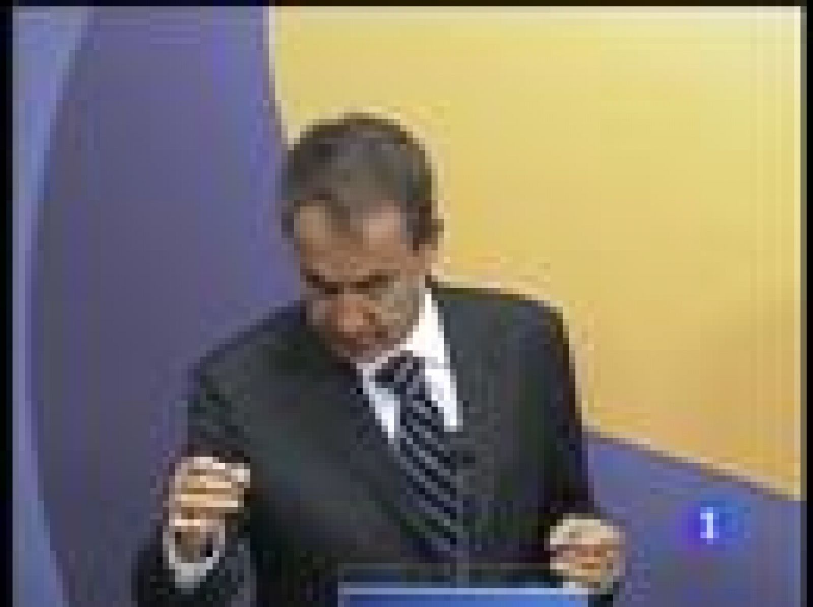 Zapatero ayuda a los parados