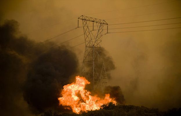  - Fuegos sin controlar en California