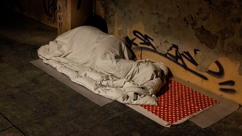 Personas sin hogar: "Como mucho voy a pasar un mes, mejor me quedo en la calle" 