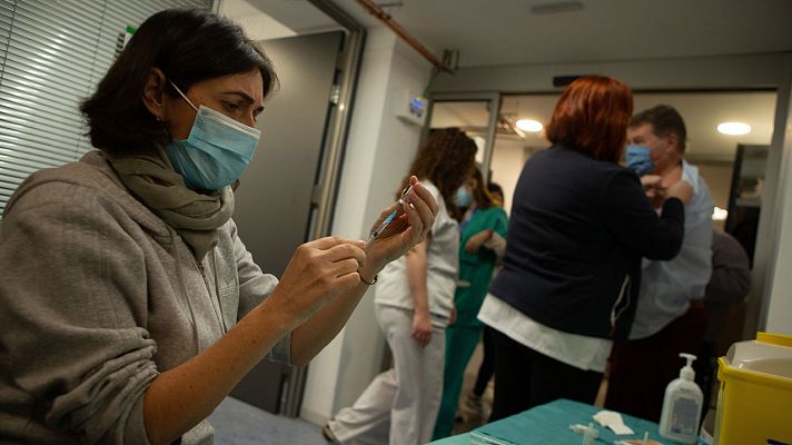 La tarde en 24h - Fernando Simón considera que el impacto de la vacuna se empecerá a notar "dentro de unas dos semanas" en el índice de letalidad