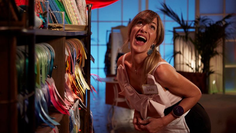 Conoce a Laura, aprendiz de 'Maestros de la Costura 4' | Ver