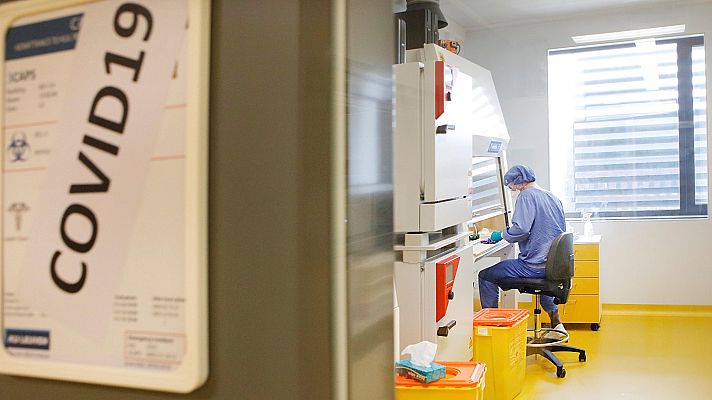 Telediario 1 - Los expertos alertan de la variante británica de la COVID