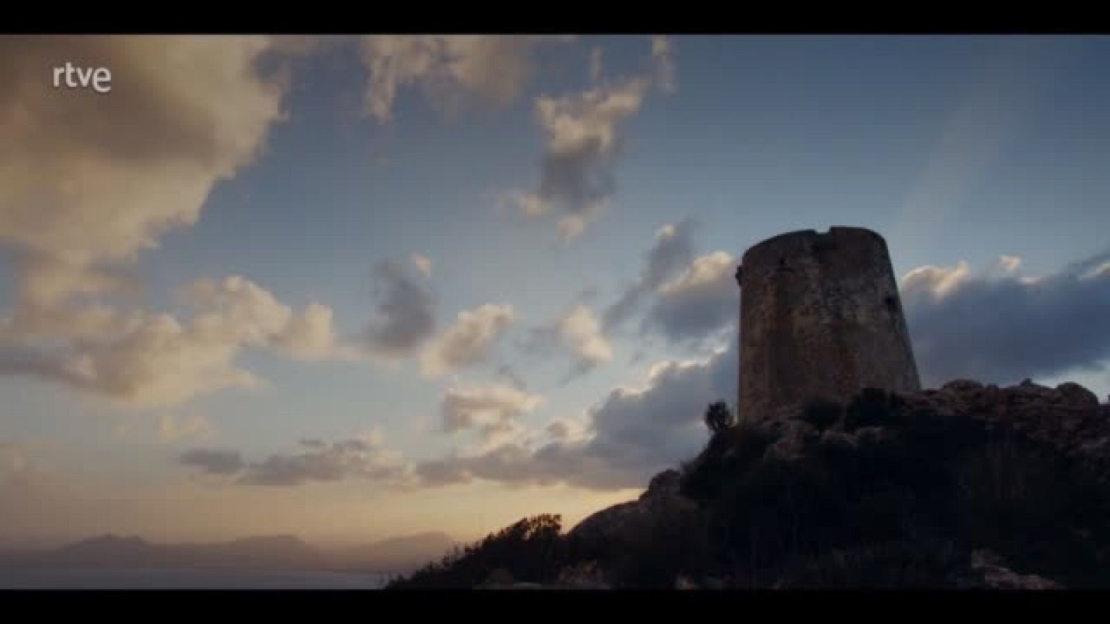 Así comienza el segundo capítulo de 'La caza. Tramuntana'