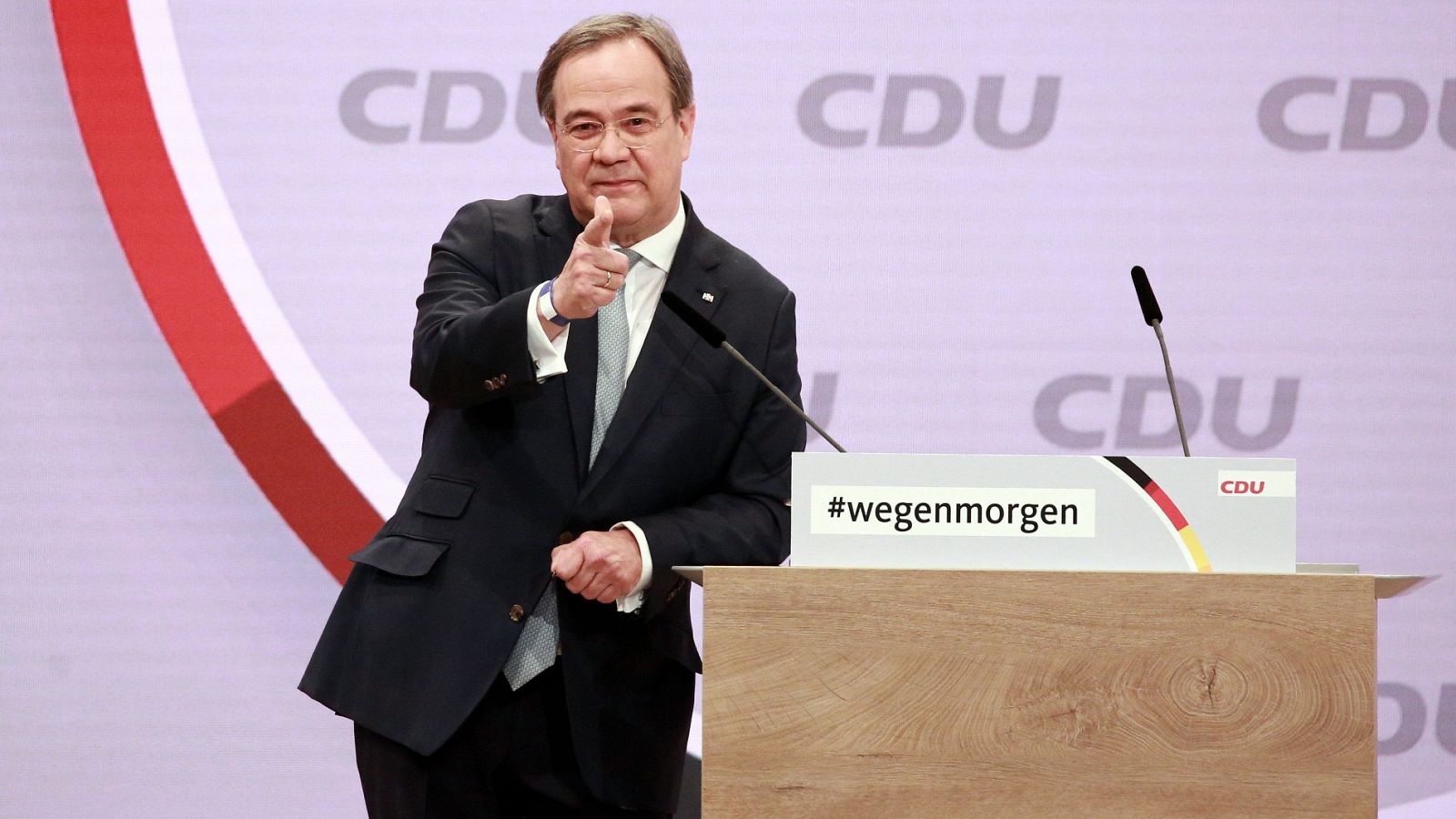 El partido de Angela Merkel, la CDU, apuesta por la continuidad y elige a Armin Laschet como nuevo presidente
