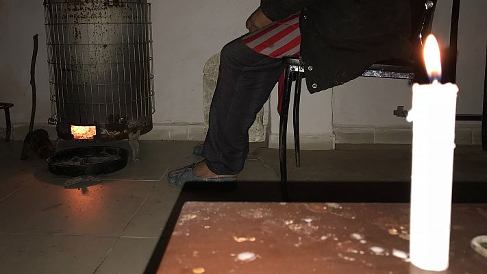 Modo Digital - Oscuridad y mucho frío: así es pasar una noche en la Cañada Real tras el paso de Filomena