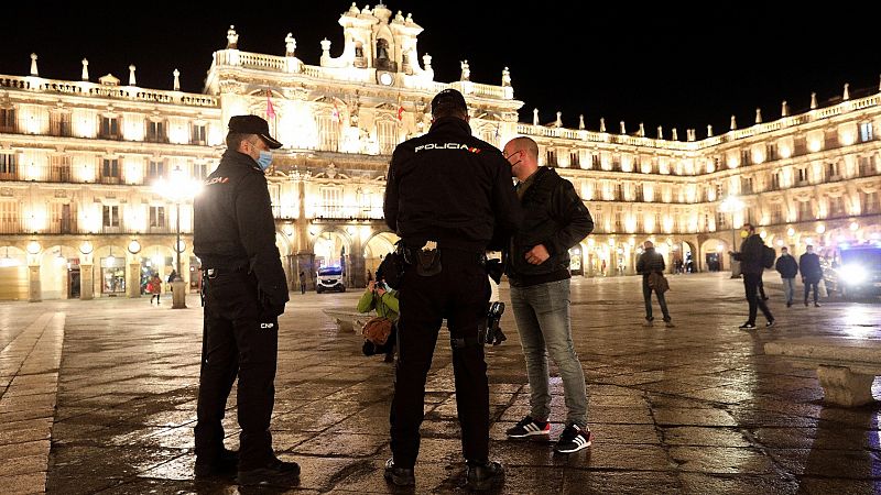 El Gobierno recurre la decisión de Castilla y León de adelantar el toque de queda a las 20:00 horas