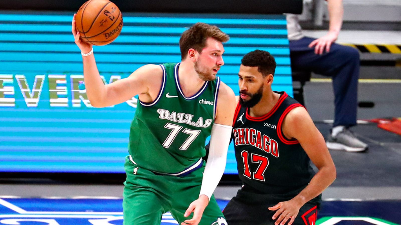 Luka Doncic supera a Michael Jordan al sumar su triple doble número 29