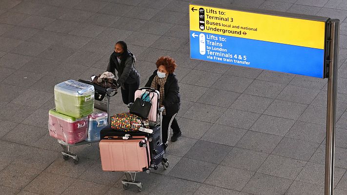 Telediario 1 - Europa abre la puerta a un pasaporte de vacunación