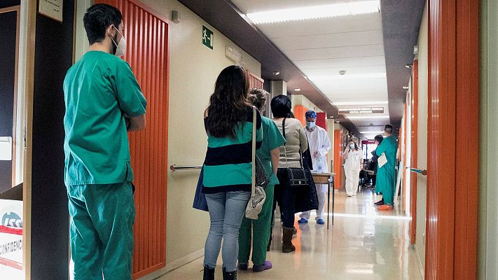 Telediario 1 - Los sanitarios advierten de la alta ocupación en hospitales