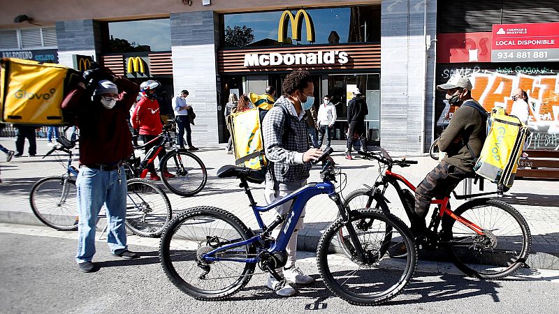 Los 'riders' se quedan sin repartos por el estado de las calles afectadas por Filomena