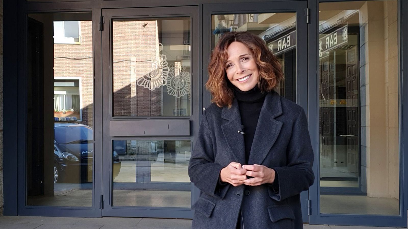 Servir y Proteger - La ficción en la vida de Lydia Bosch 