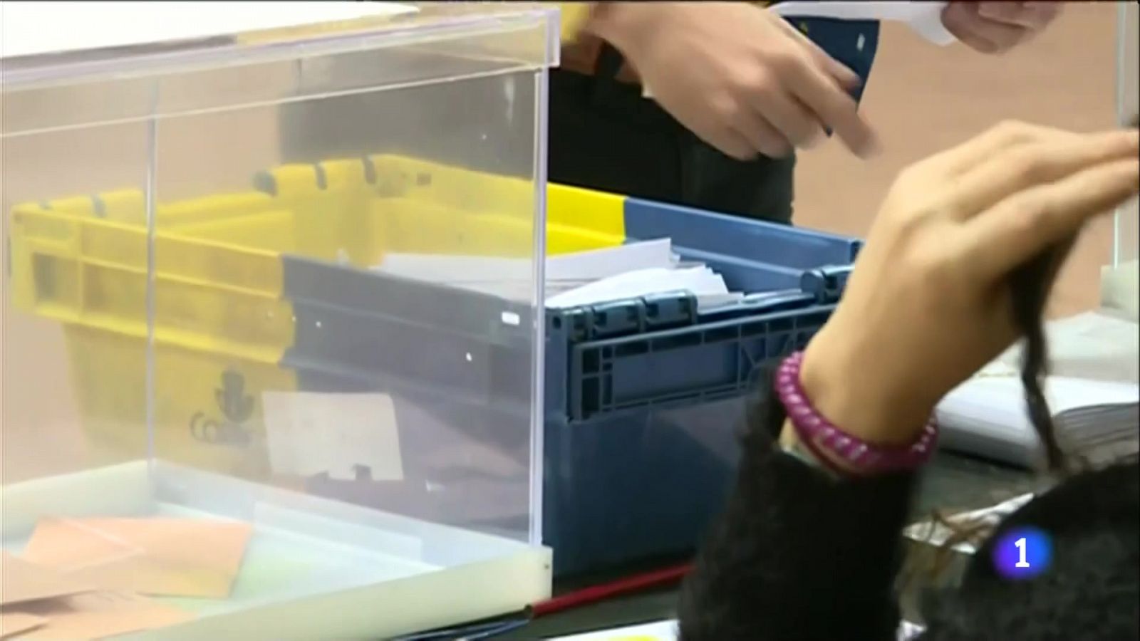 La Generalitat i els ajuntaments treballen a contrarellotge en els preparatius electorals
