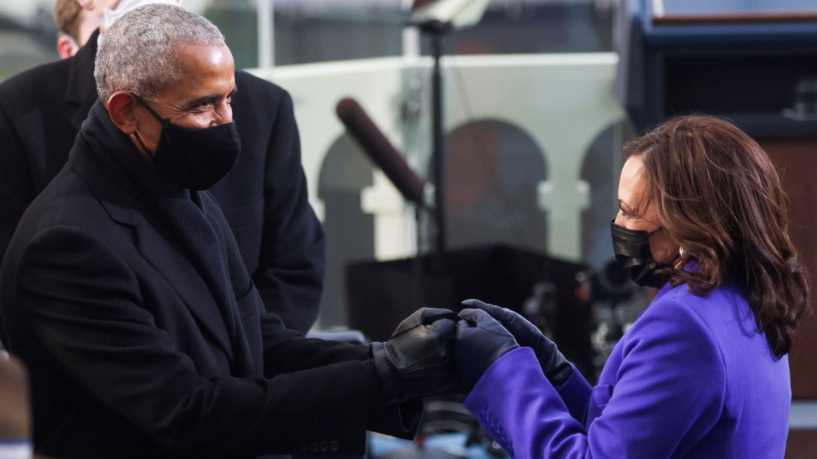 Kamala Harris toma posesión como vicepresidenta de Estados Unidos