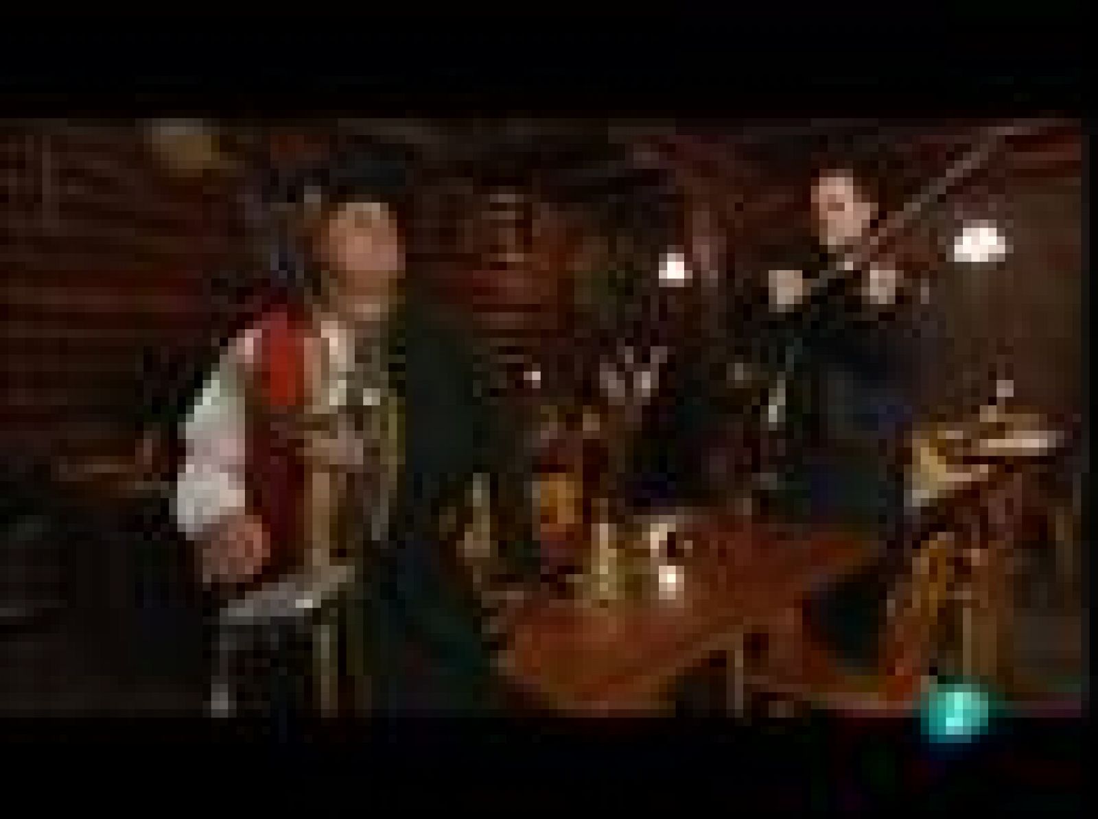 En portada - República Checa. La bella raptada. Contraportada | Ver