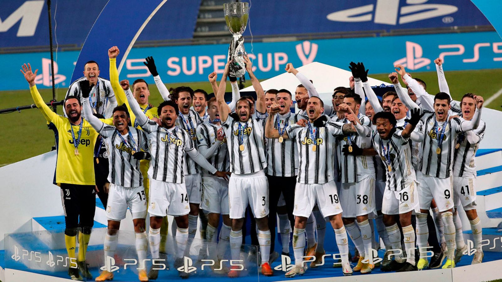 La Juventus se lleva la Supercopa italiana con un Cristiano Ronaldo de récord