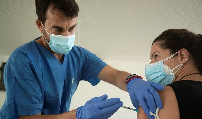 Informativo 24h - España podría tener las primeras vacunas de Oxford en 15 días