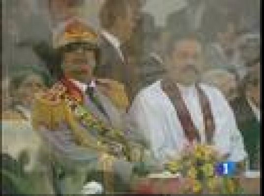 Gaddafi celebra 40 años en el poder