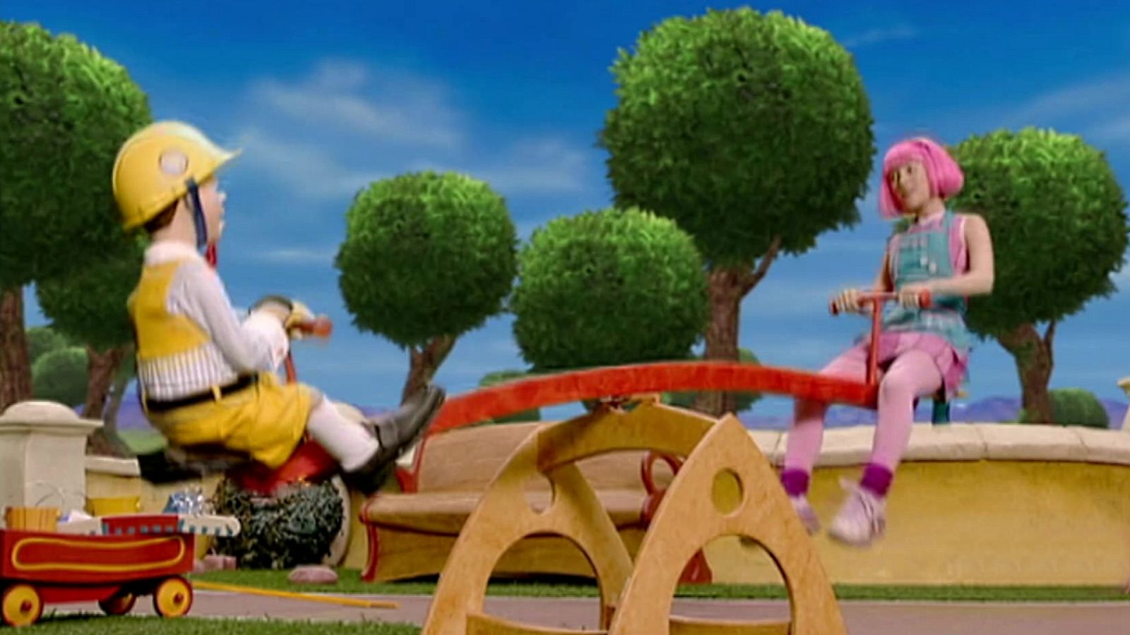 Lazy Town ¡En marcha! en inglés - Haunted castle - RTVE.es - Lazy Town en inglés | Watch