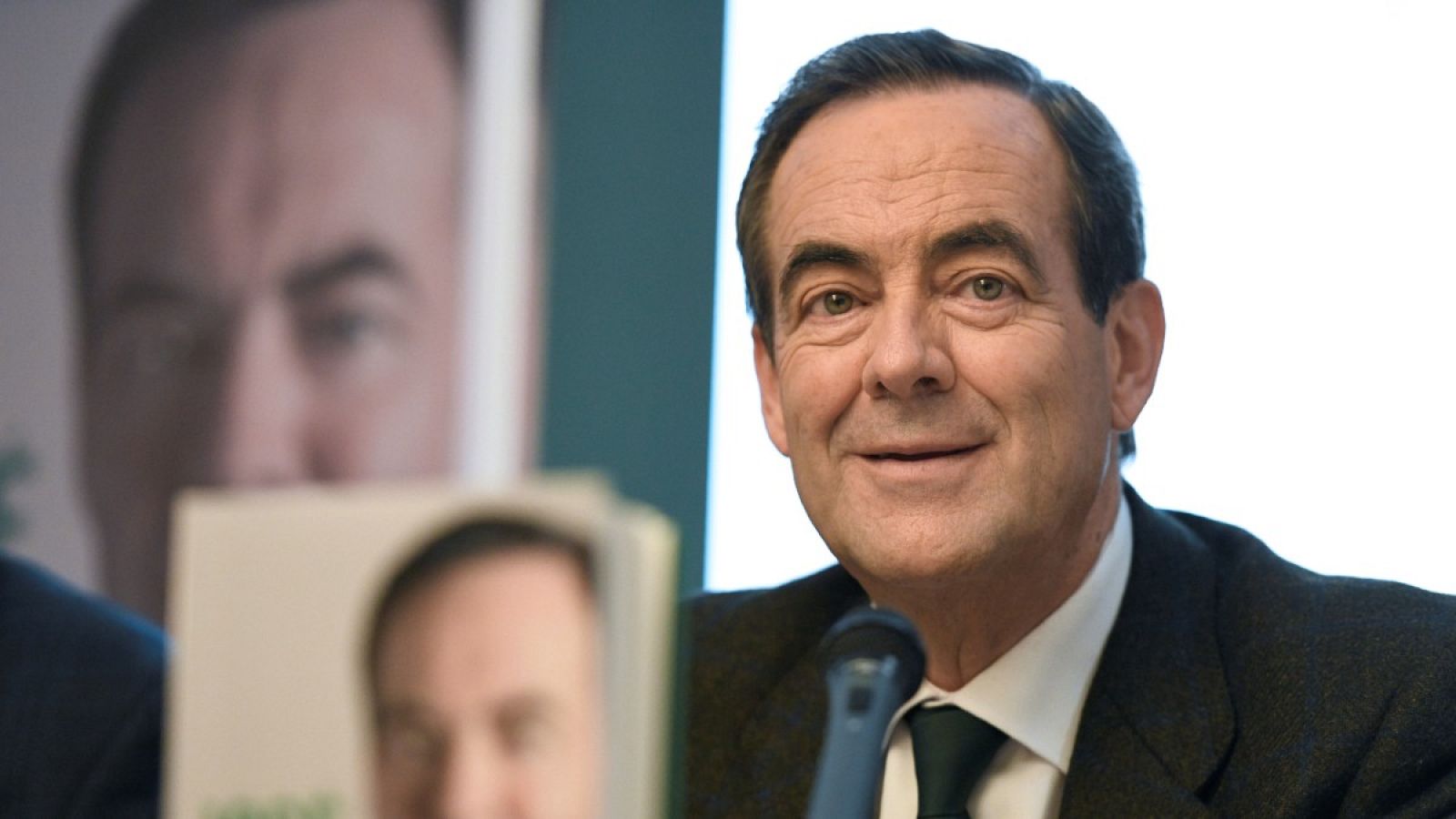 Bono cree "adecuada" la dimisión del JEMAD: "Su vacunación ha sido una tremenda torpeza"