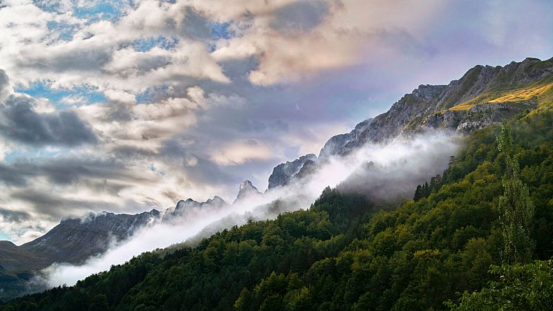 Intervalos de viento fuerte en Pirineos, Baleares, interior sudeste peninsular y litoral de Alborán - Ver ahora