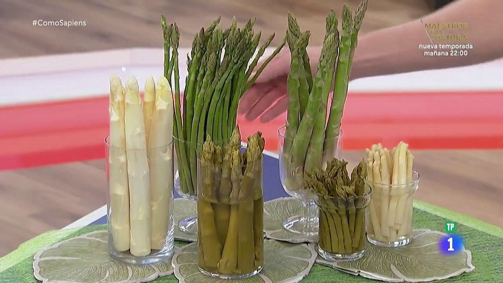 Ensalada de fideos de espárragos