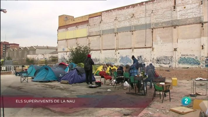 La Metro - Els supervivents de la nau, Viure sense llar i Desnonament a