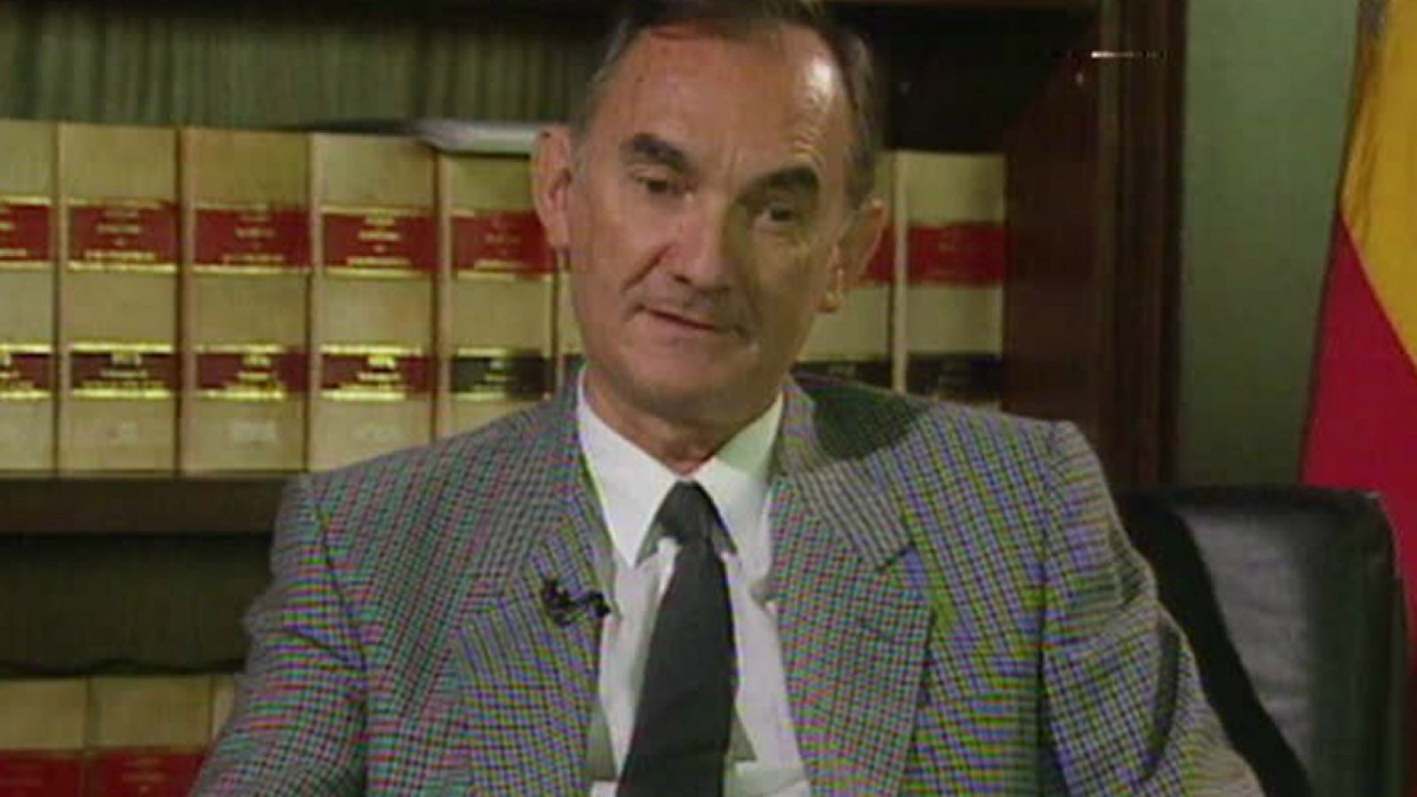 Francisco Tomás y Valiente en 'Cada mañana' (1991) - Programas y Concursos en el Archivo de RTVE | Ver