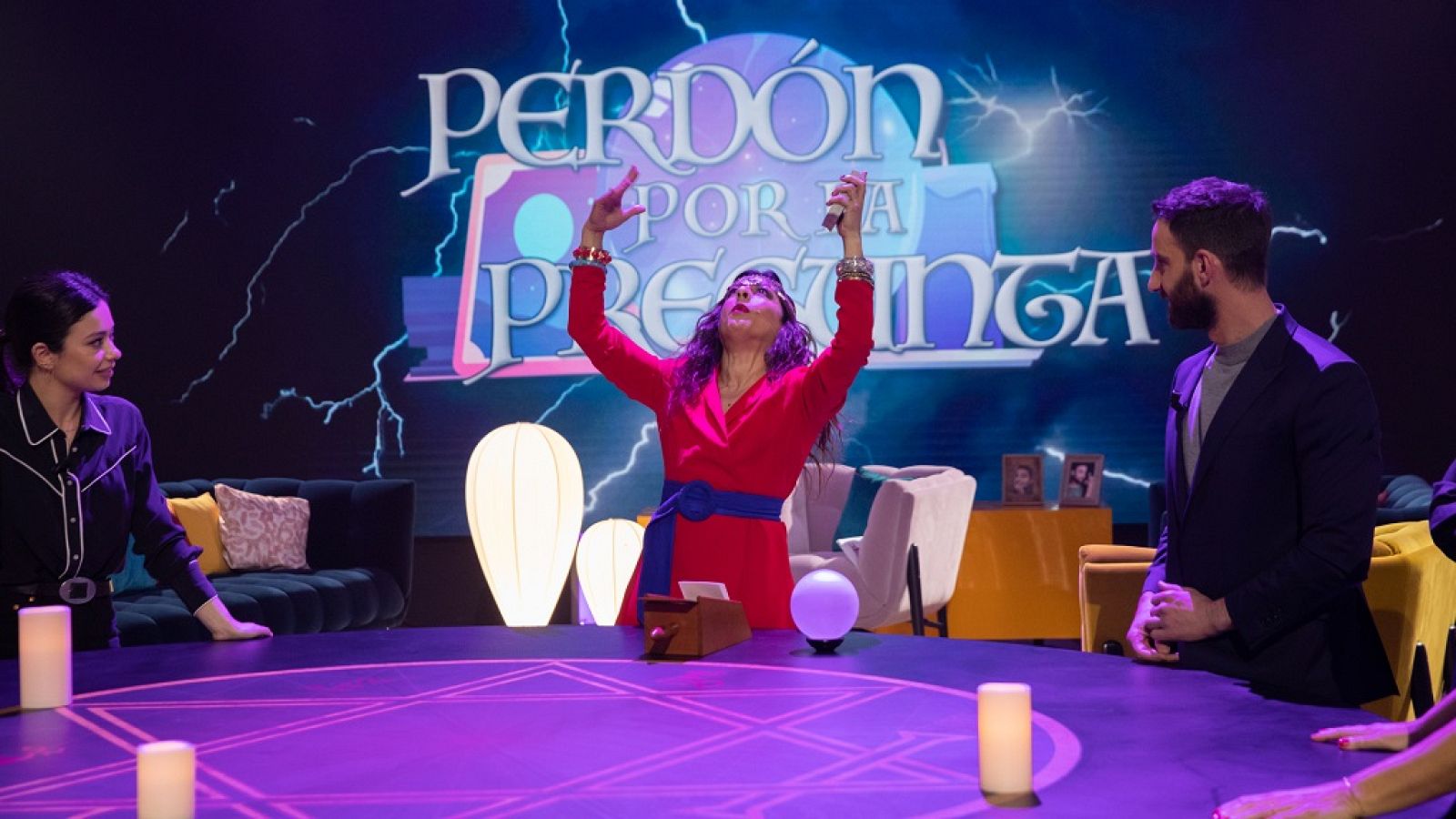 El juego del amor de Cristina Medina en 'La Noche D' - La noche D | Ver