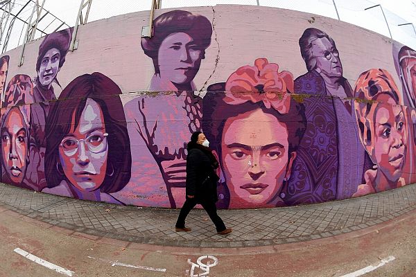 Autor del mural feminista de Madrid: "No entiendo que se mire a esas mujeres bajo el prisma político"