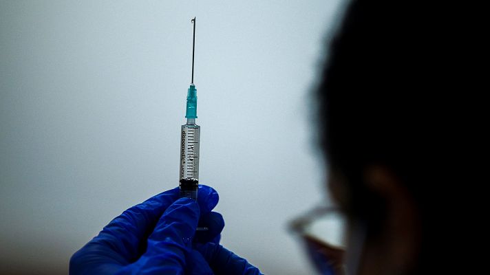 El Gobierno extremeño niega cambios para agilizar la vacunación de altos cargos políticos