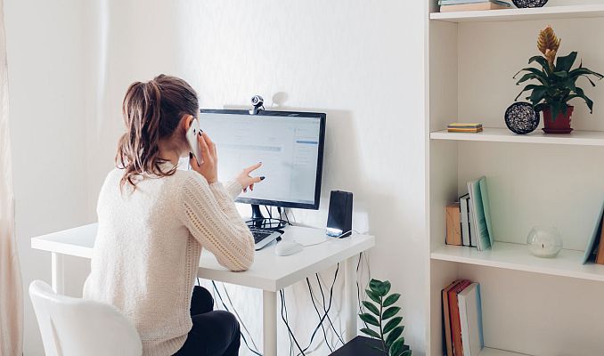 Telediario 1 - Despedida por negarse a teletrabajar estando de baja por COVID- 19