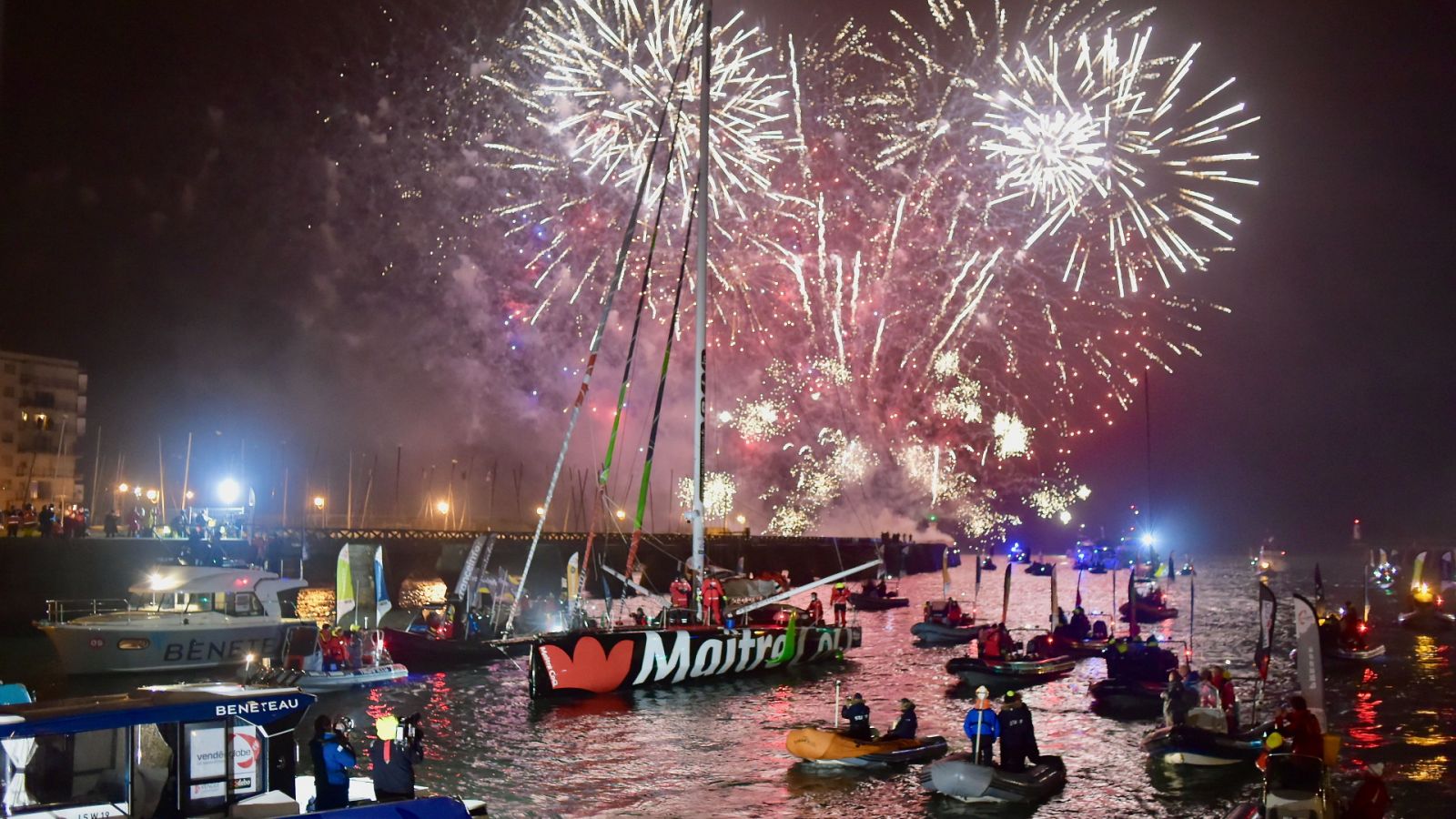 Vela - Regata Vendée Globe: llegada desde Les sables d'Olonne (Francia) y ganador de la Regata - ver ahora
