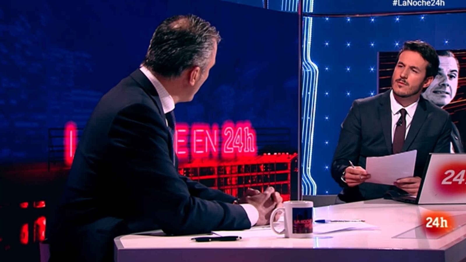 Twitter cierra la cuenta de Vox por incitación al odio - La noche en 24h | Ver