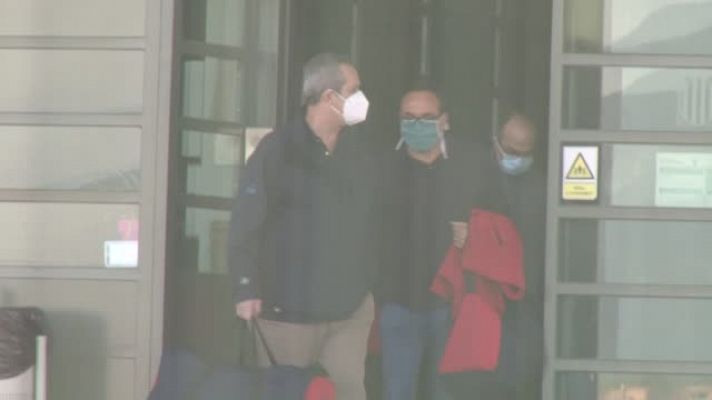 L'Informatiu - Junqueras, Romeva, Turull, Rull, Forn, Sànchez i Cuixart surten de Lledoners