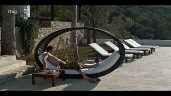 La caza - Oriol recibe una llamada decisiva