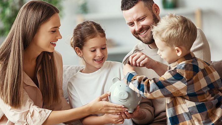 El ahorro de las familias crece ante la caída del consumo 