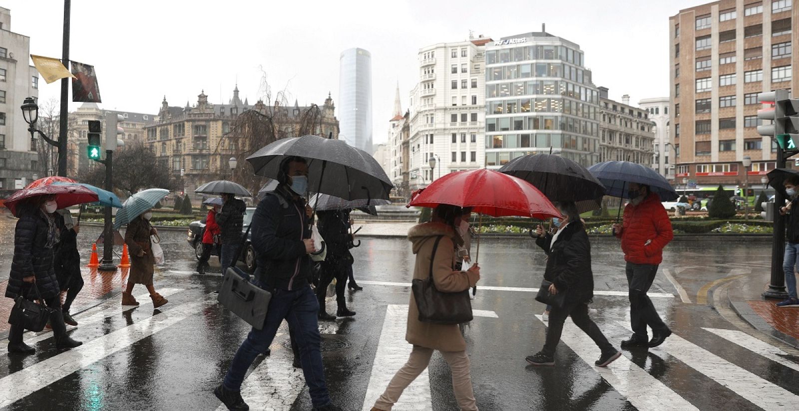 Veintidós contagios en un brote de coronavirus en un edificio de Bilbao
