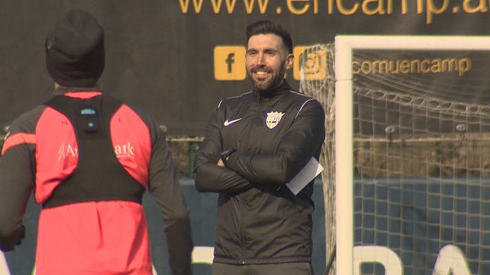 Telediario 1 - Eder Sarabia se pone al frente del Andorra con "la máxima profesionalidad"