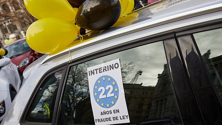 Telediario 1 - Trabajadores interinos de la Administración pública se manifestan para reclamar empleos fijos