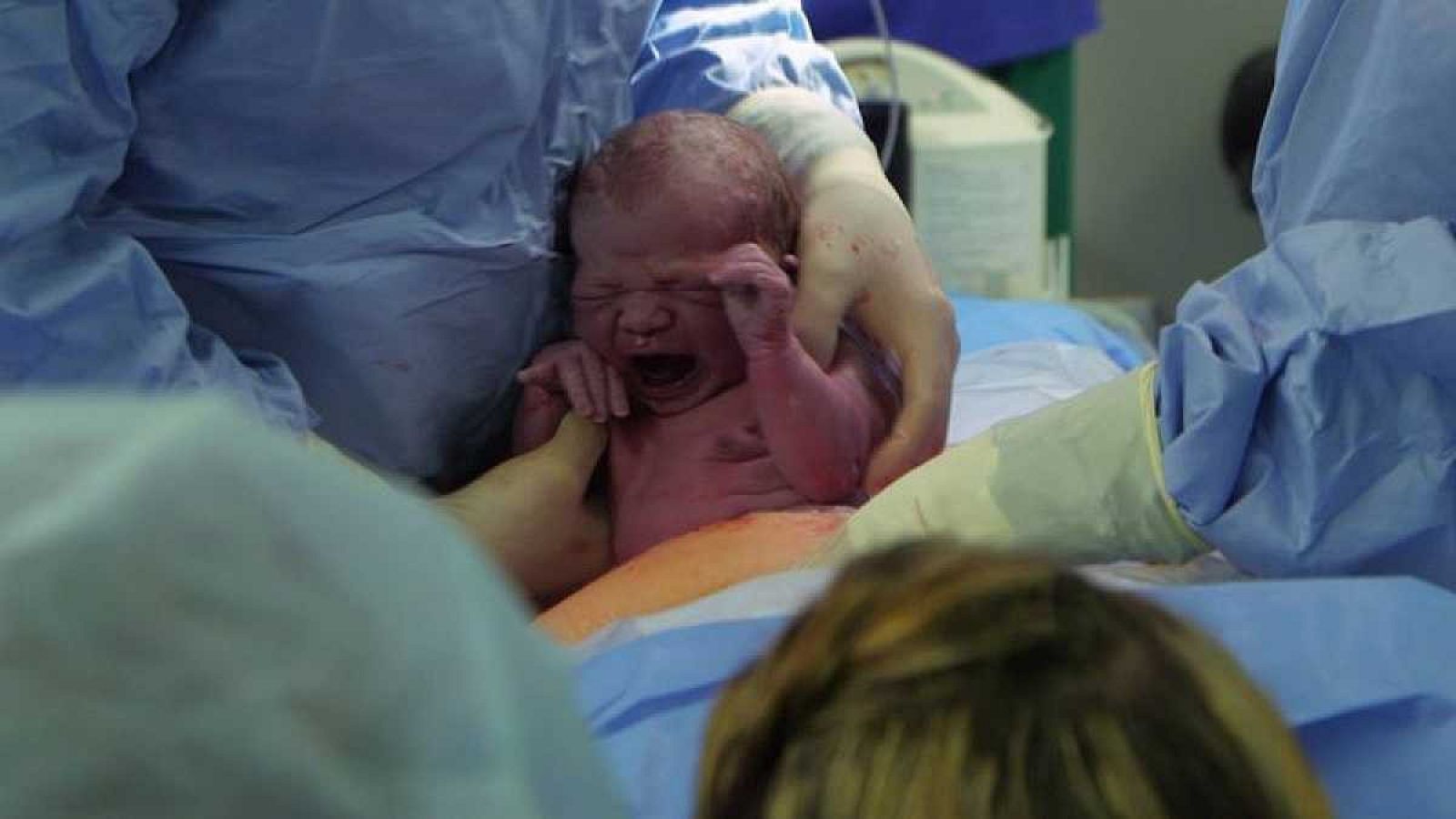 Cada vez más partos en casa tras la pandemia - La hora de La 1 | Ver