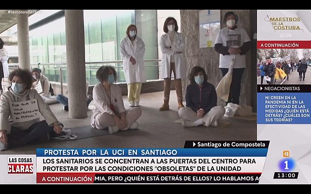 Protesta de sanitarios en Santiago por las condiciones de las UCI
